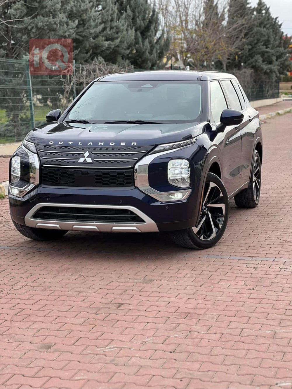 ميتسوبيشي اوتلاندر